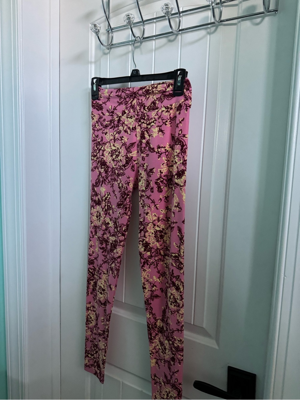 LuLaRoe Pink Floral Print Leggings with Cream Accents